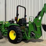 2016 John Deere 3033R