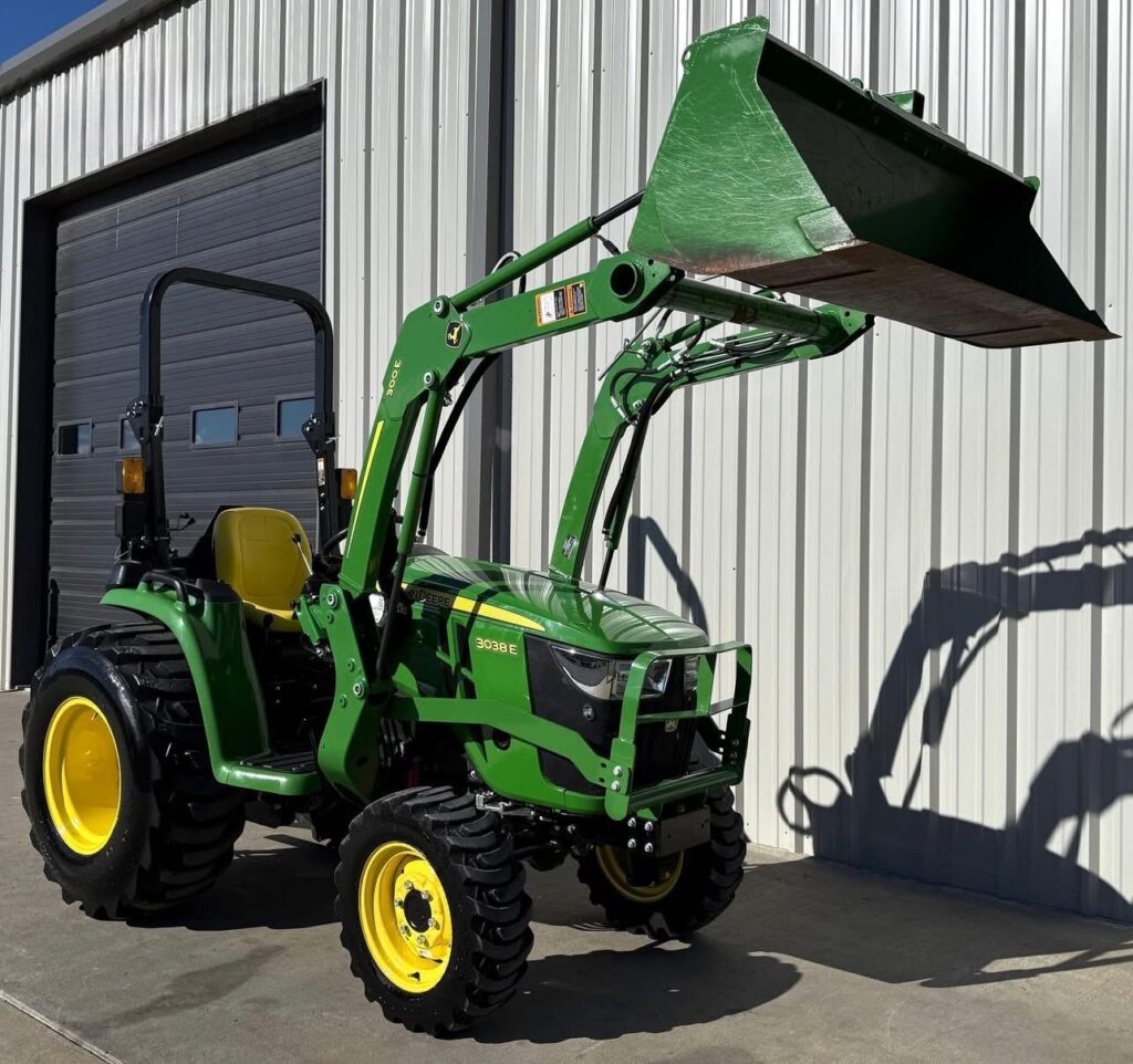 2022 John Deere 3038E